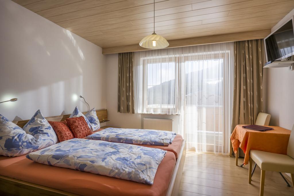 Hotel Haus Enzian Thiersee Esterno foto